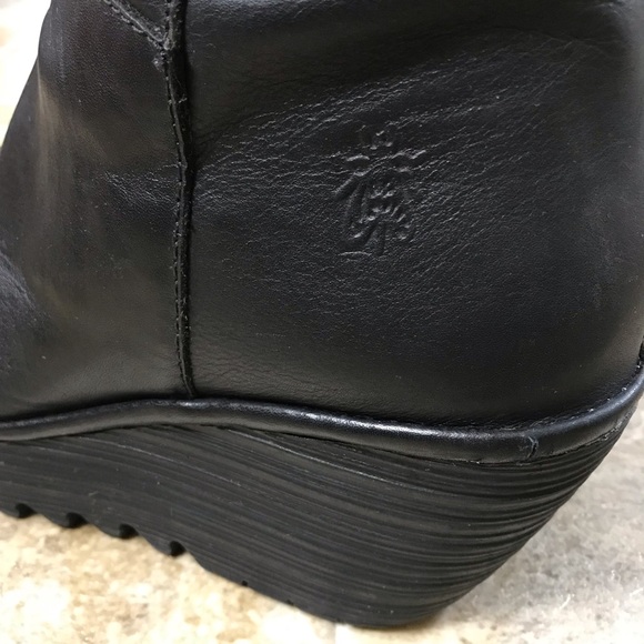 Fly London YOA Wedge Platform Side Zip Boots Women Size 9 1/2 40 Rare HTF - Picture 15 of 16